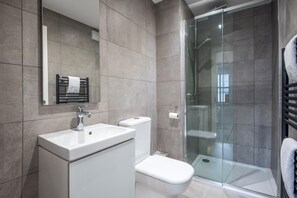 The Fordham, Durham - Host & Stay