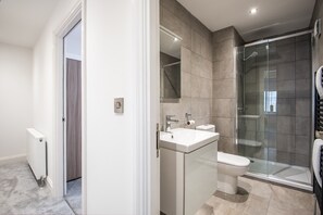 The Gray, Durham - Host & Stay