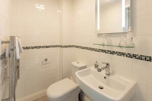 Glaisdale at the Sandbeck, Whitby - Host & Stay