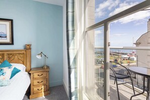 Grosmont at the Sandbeck, Whitby - Host & Stay