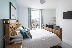 Grosmont at the Sandbeck, Whitby - Host & Stay