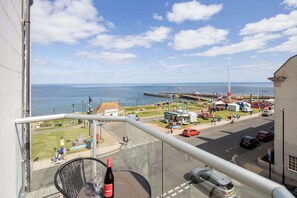 Sleights at the Sandbeck, Whitby - Host & Stay