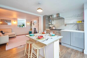 Kemp Street, Brighton & Hove - Host & Stay