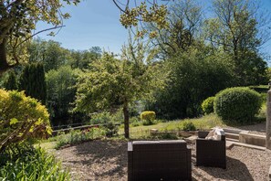 St Mary's Riverside, Egton Bridge - Host & Stay