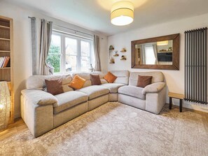 Cedar Cottage, Canterbury - Host & Stay