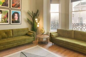 The Georgian Quarter @  Catharine St, Liverpool - Host & Stay