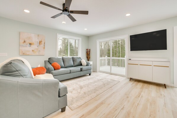 Rogers City Vacation Rental | 2BR | 1BA | 720 Sq Ft | 5 Steps to Enter