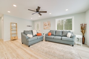 Living Room | Roku TV (Cell Data/Hotspot Required) | Central A/C & Electric Heat