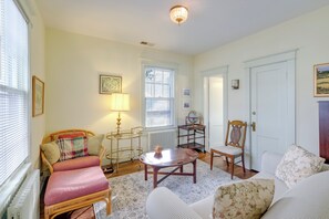 Sitting Room | 1st Floor