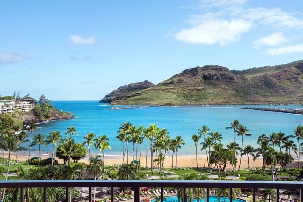 Exact unit will be assigned upon arrival. Views, colors and decor may vary.