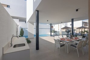 Outside shaded dining area