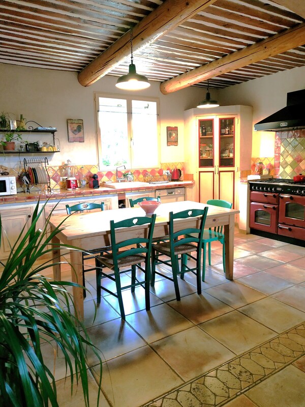 Mas In Provence With Garden And Swimming Pool. Pets Welcome! - Provence-Alpes-Côte d'Azur