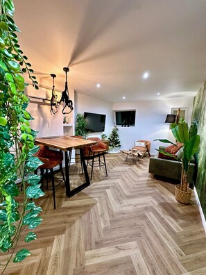 Salon - Living Room (2)