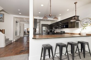 Bar Seating for Four People | Main Level