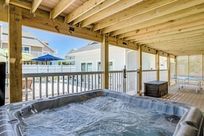 Hot tub