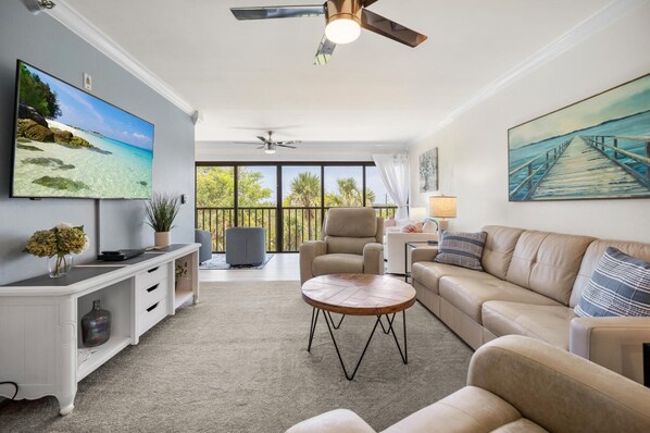 2BR Sandpiper Key – Bright, Stylish & Coastal (3398)