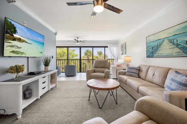 2BR Sandpiper Key – Bright, Stylish & Coastal (3398)