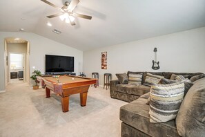 Rec Room | Smart TVs | Free WiFi