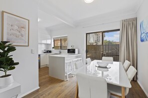 Kitchen/Dining Area