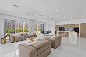 Living Area 1