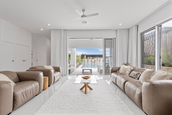 Living Area 1