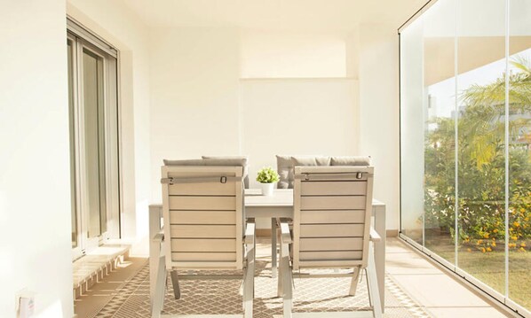 Outdoor dining