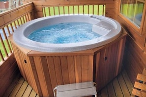 Bain à remous extérieur
