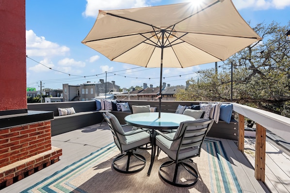 Rooftop Patio Unit 4