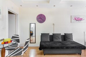 Living Room / Lounge