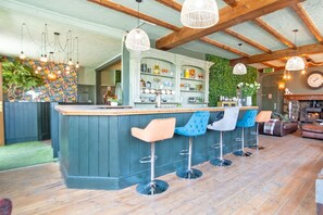 Bar Loumge
