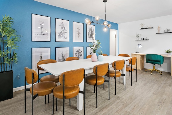 Dining room with seating for 10