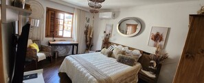 Photo of the whole room,Bedroom,View(from property / room)