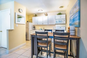 Open plan kitchen and dining area