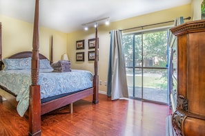 King bedroom with plenty of storage for clothing