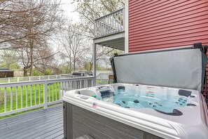 Bain à remous extérieur