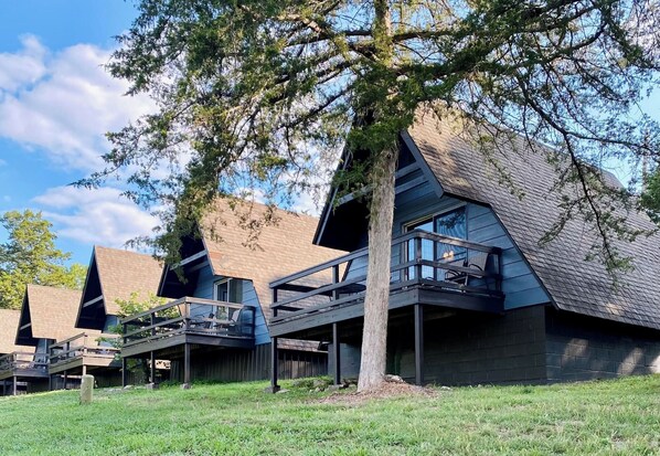 Lakefront Studio Aframe cabin with two queen beds