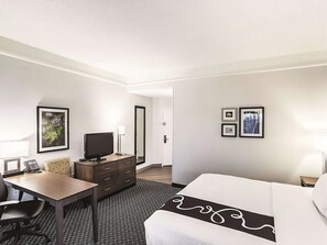 Unit with King size bed