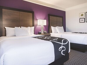 Comfortable Units with 2 Queen beds