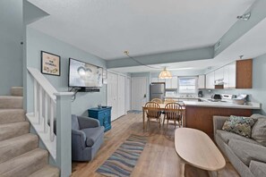 04-109 Caroline St Unit 205-4