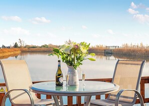 Cathedral View Pet - Fenview Lakes, Ely