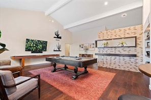 Spielezimmer