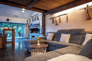 Living and dining room