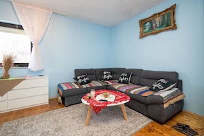 Living room 1
