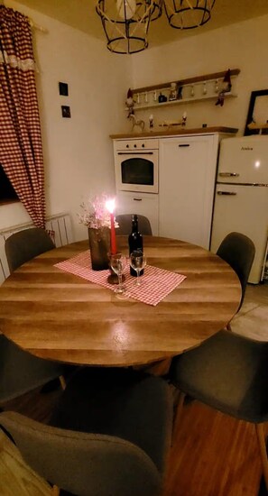 Dining room 2