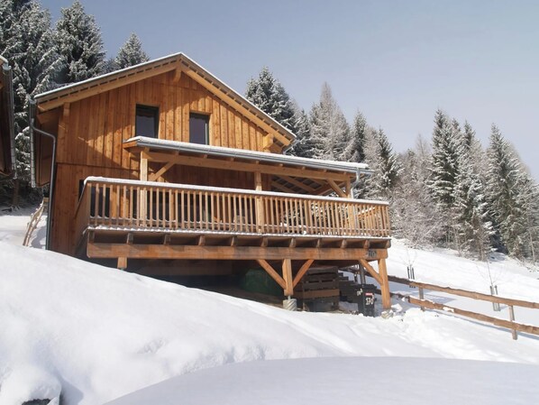 Holiday Home Exterior [winter]