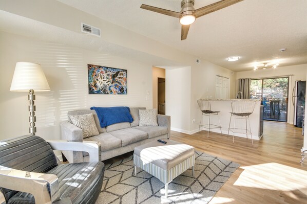 Archdale Vacation Rental | 2BR | 1BA | 900 Sq Ft | 6 Steps to Enter