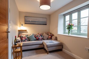Evenlode Cottage Sitting Room - StayCotswold