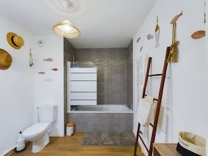 Bain