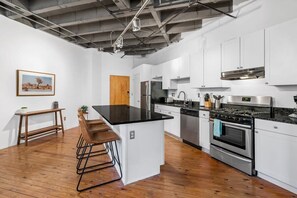 Cook and dine in style in this well-appointed kitchen.