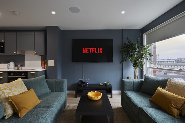 Living Room / Lounge